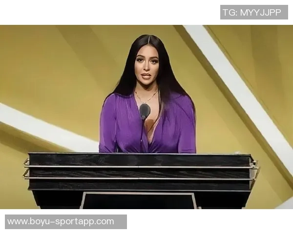 三女儿九岁生日快乐瓦妮莎在INS表达满满爱意与祝福